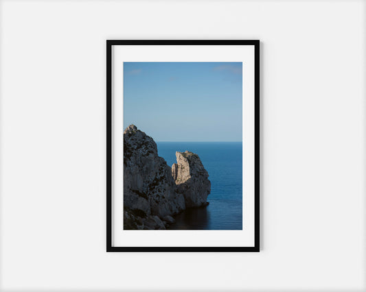 CLIFF TOOTH Portrait Black Framed