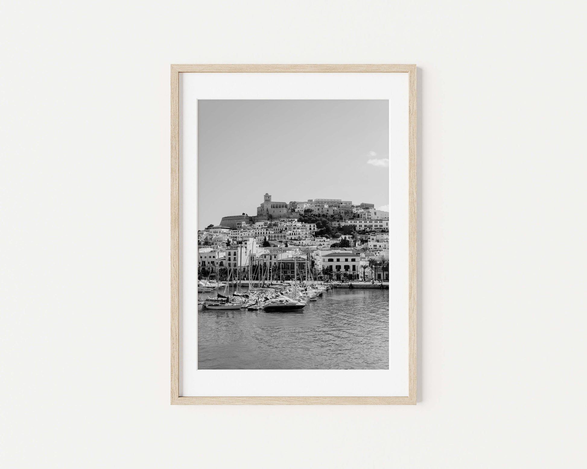 EIVISSA B&W Portrait Oak Framed