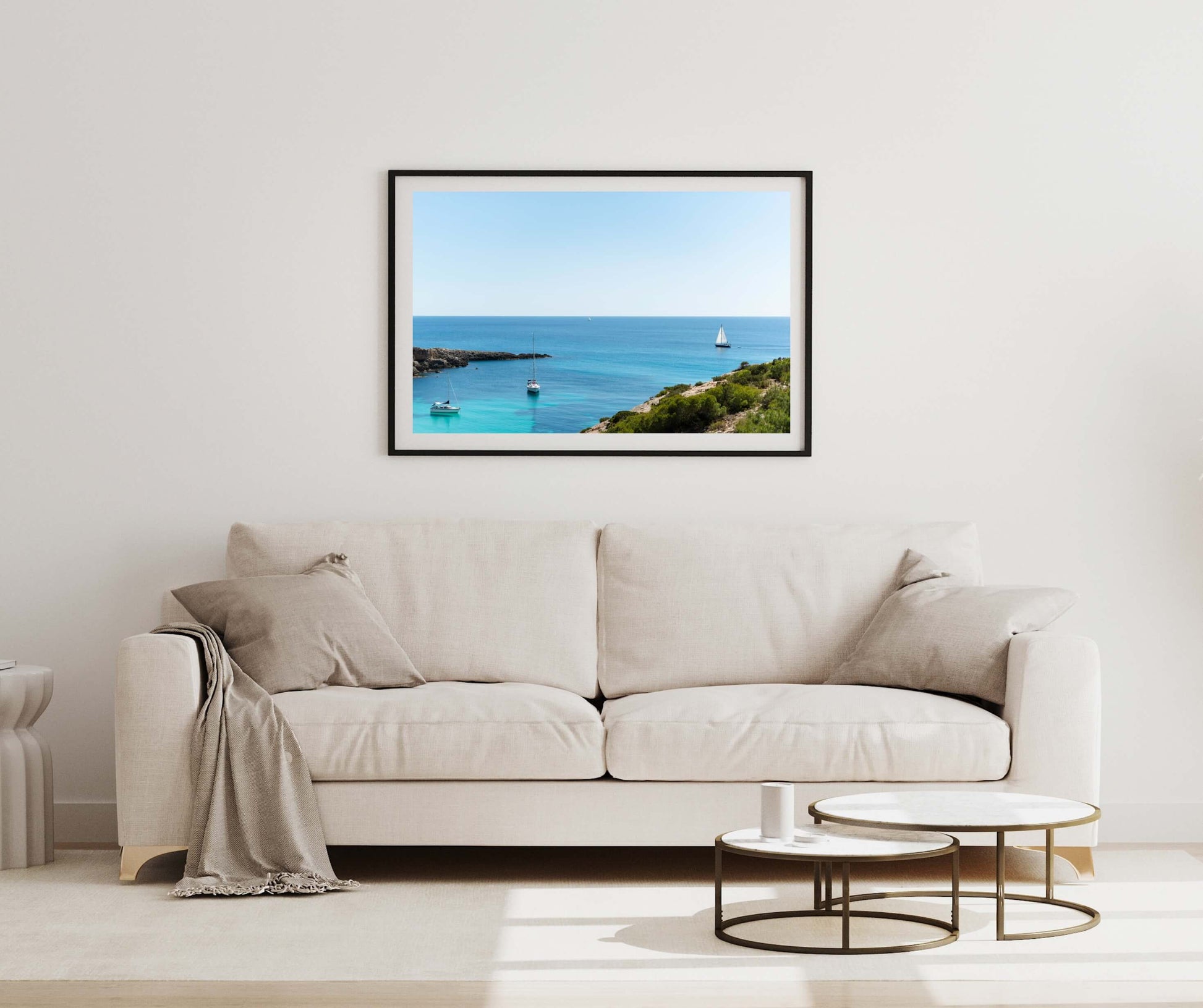 CALA CODOLAR Landscape Black Frame Lifestyle shot